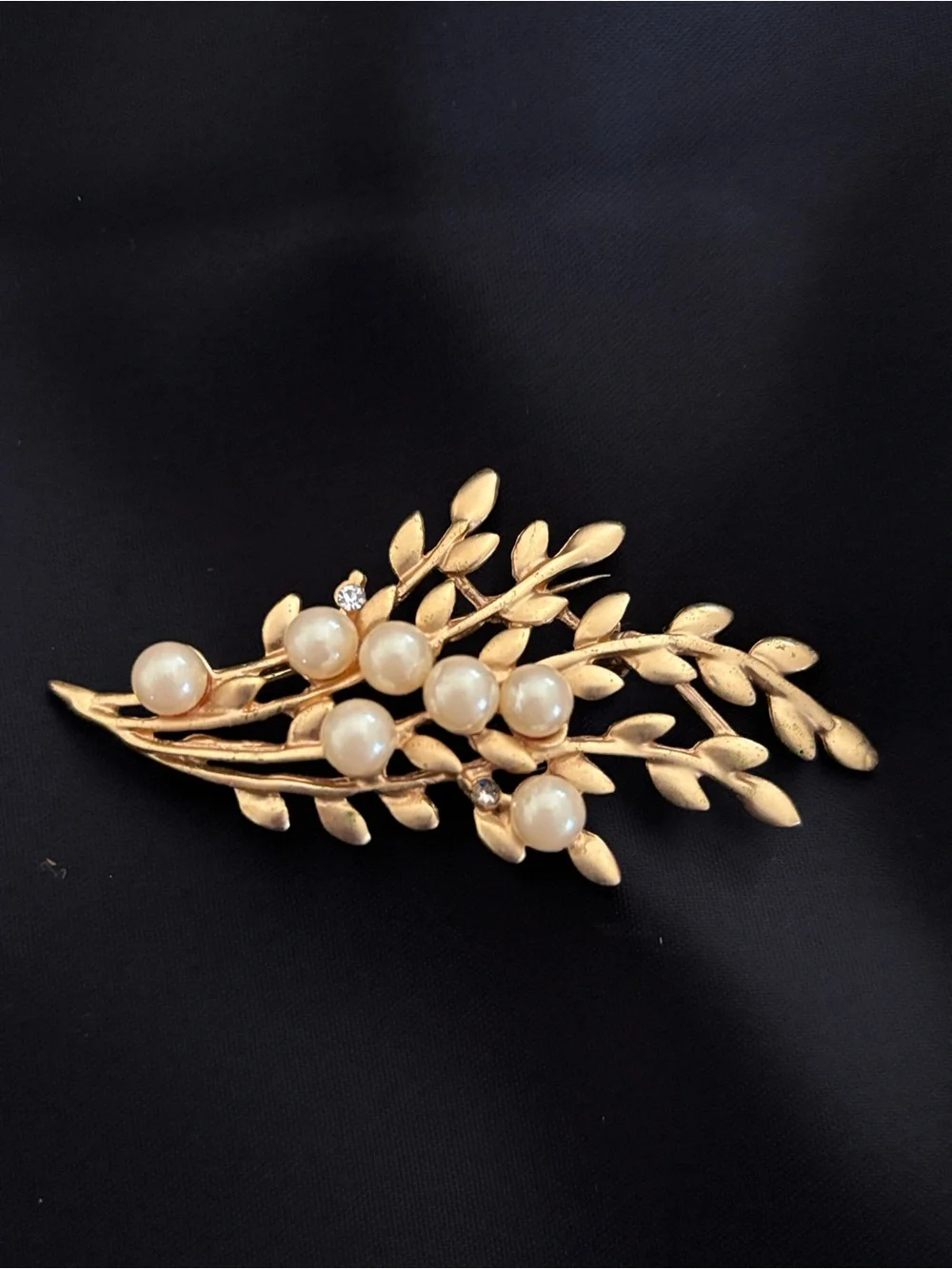 Gold-Tone Pearl Leaf Spray Brooch